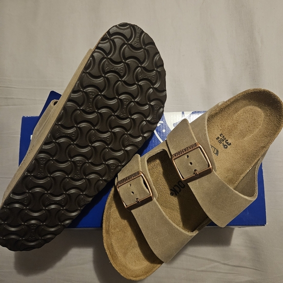 Birkenstock Arizona Size 39 Sandals - Picture 3 of 3